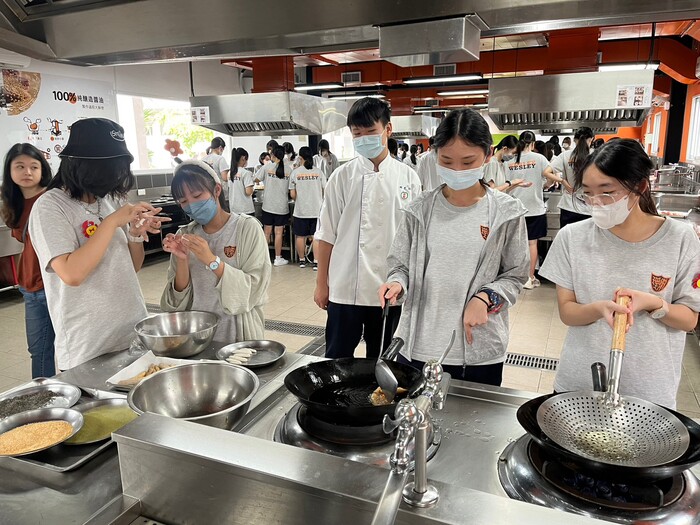 ImgDesc